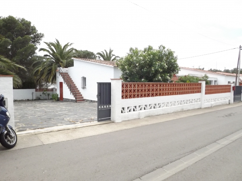 Venda de Casa Roses