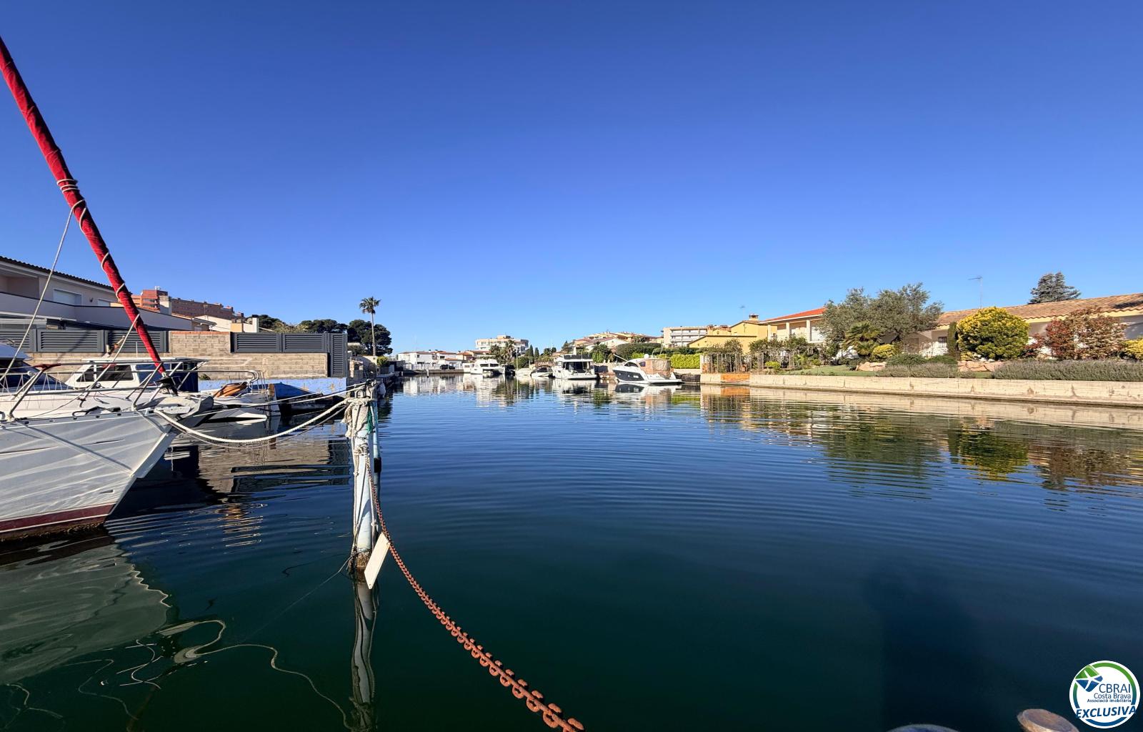 Mooring of 3 x 8 metres, suitable for both sailing and motor boats. - Santa Margarida - Ref. CBR6484 - photo 3
