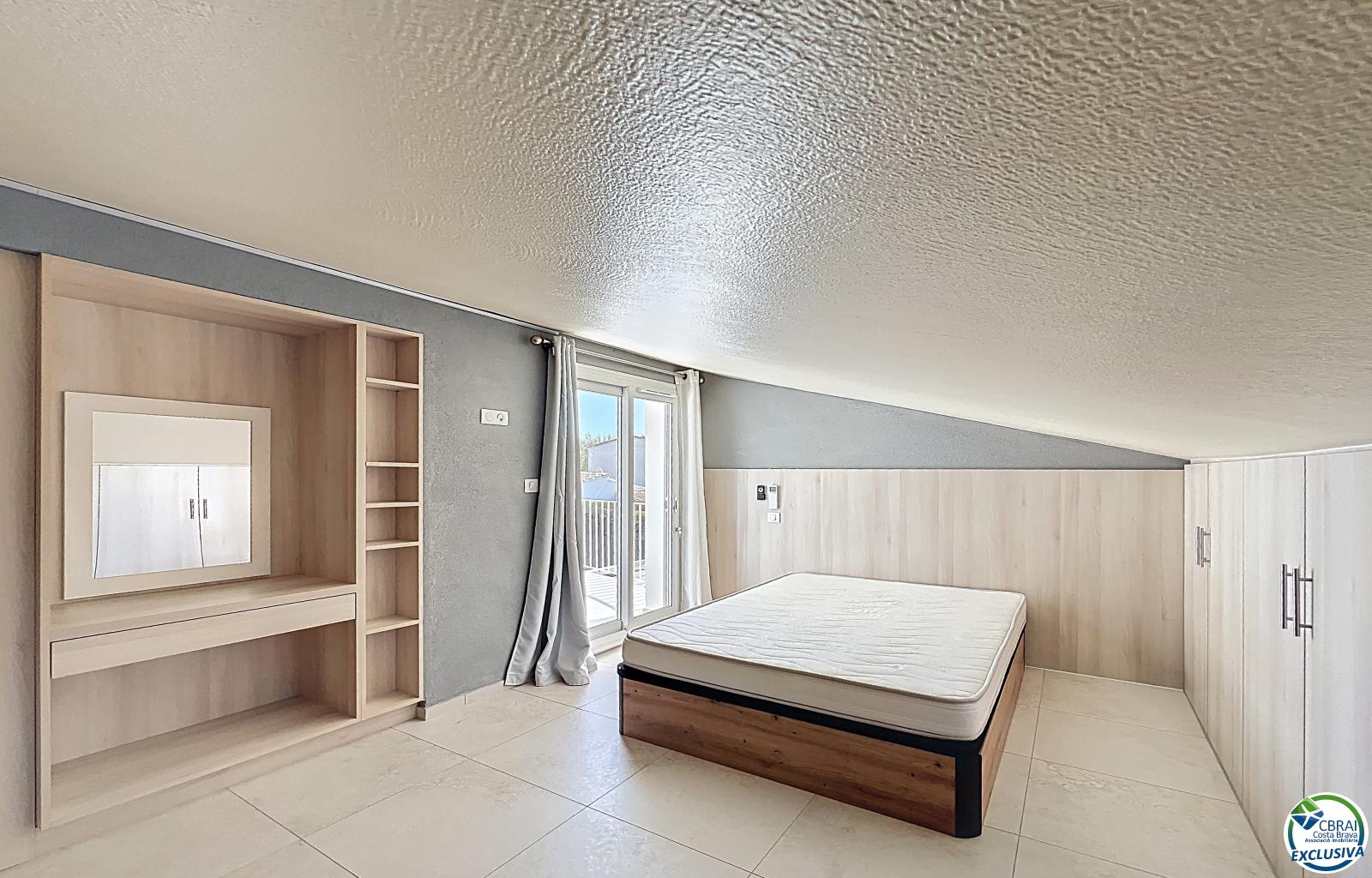 Renovated house with 5 bedrooms and tourist license in Empuriabrava, Peni area. - Ref. CBR6475 - photo 42