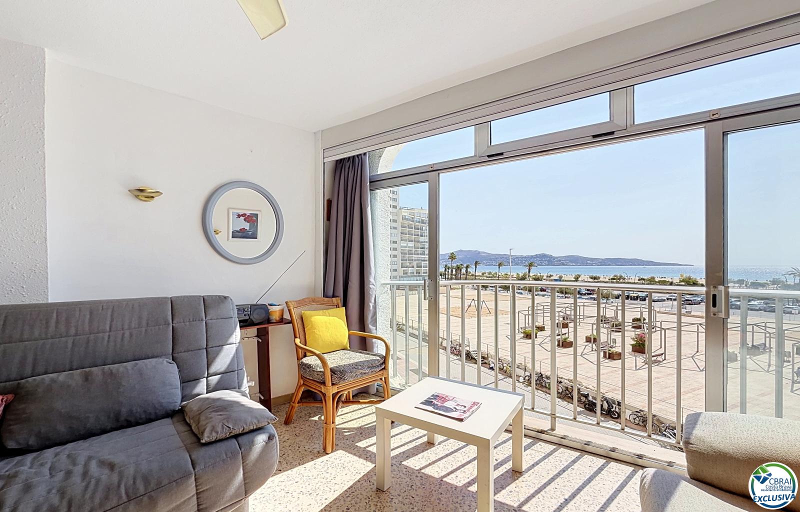 Apartment just steps from the beach with sea views in Empuriabrava - Muga - Ref. CBR6662 - photo 13