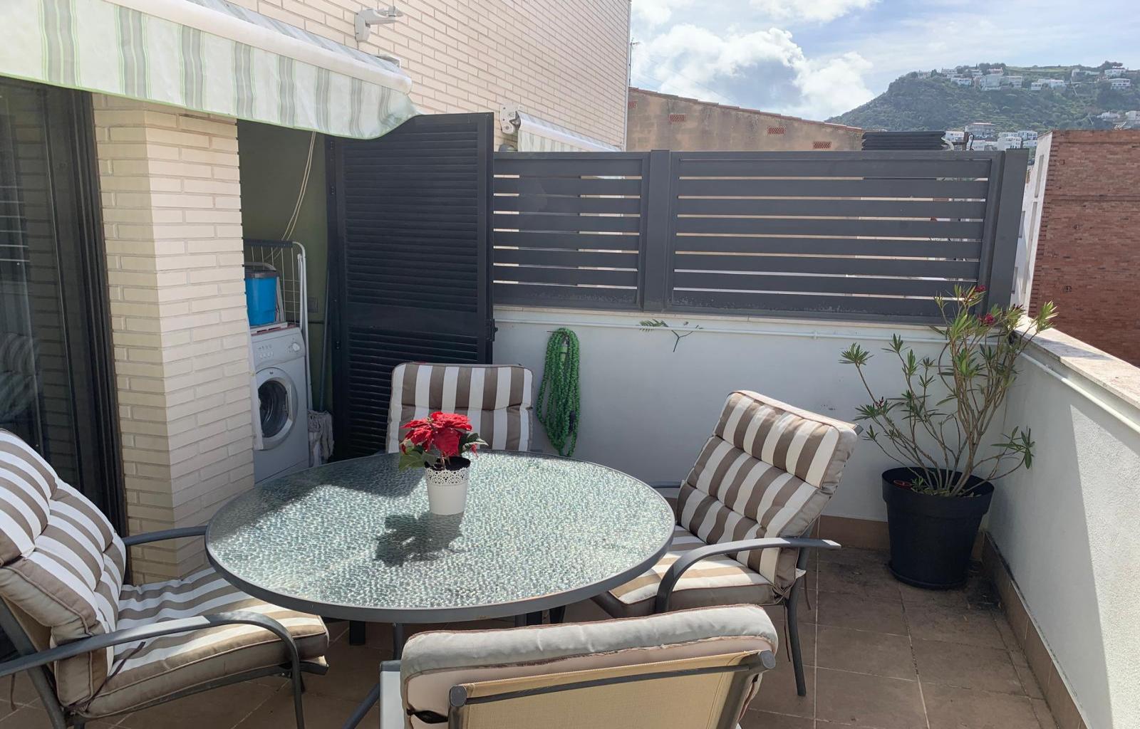 Beautiful top-floor apartment in the center of Rosas - Centre - Ref. CBR6460 - photo 5