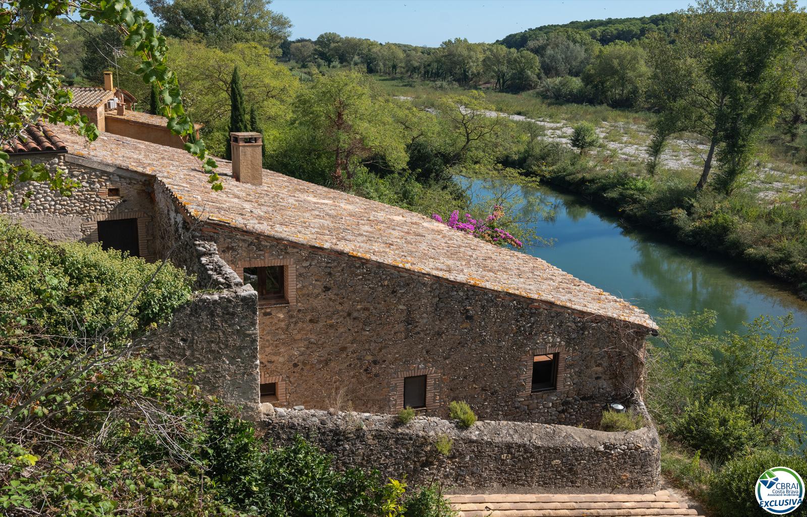 Exclusive Historic Estate in Alt Empordà with 7 Residences, Rural Tourism Licence and Established Profitability - Casc urbà - Ref. CBR6515 - photo 6