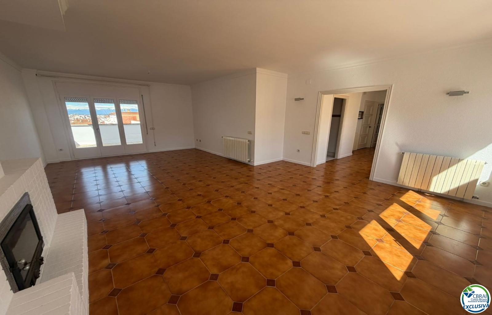 Penthouse in the heart of Roses, - Centre - Ref. CBR6397 - photo 17
