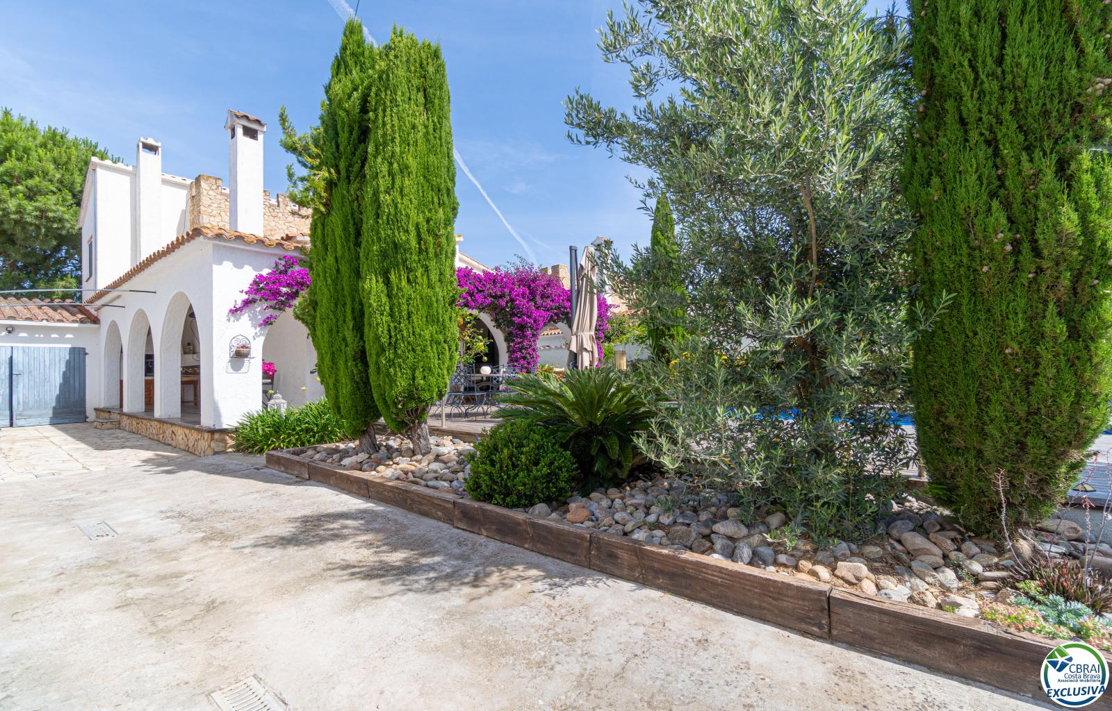 Stunning renovated house with pool in Empuriabrava - Peni - Ref. CBR6547 - photo 35