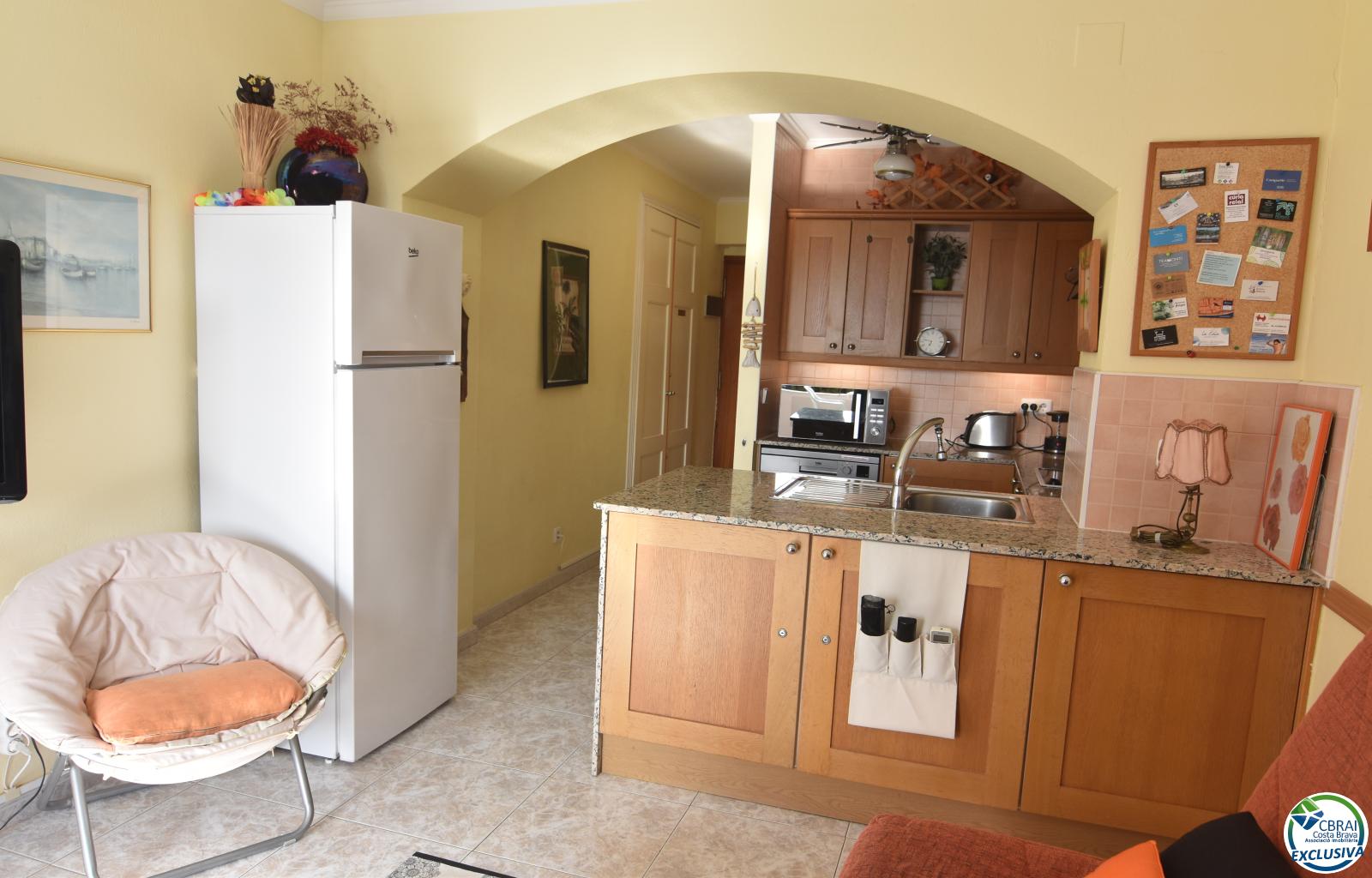 Apartment with tourist license in Santa Margarita, Roses, with terrace and communal swimming pools. - Santa Margarida - Ref. CBR6476 - photo 11