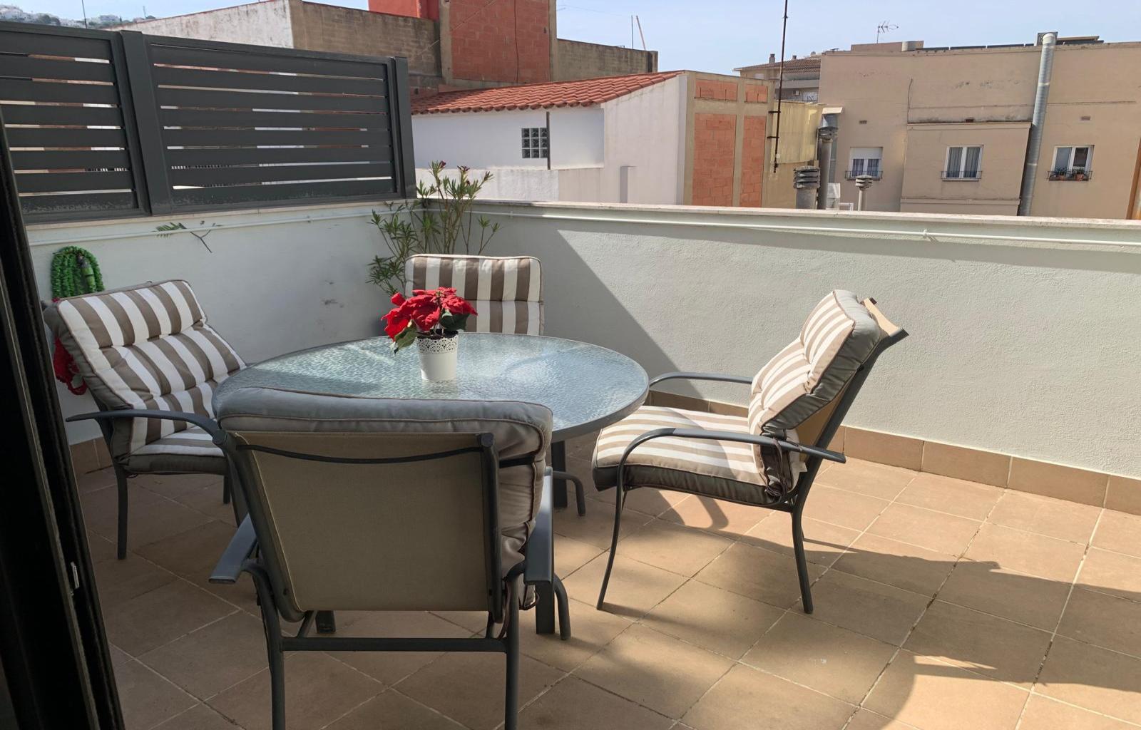 Beautiful top-floor apartment in the center of Rosas - Centre - Ref. CBR6460 - photo 4
