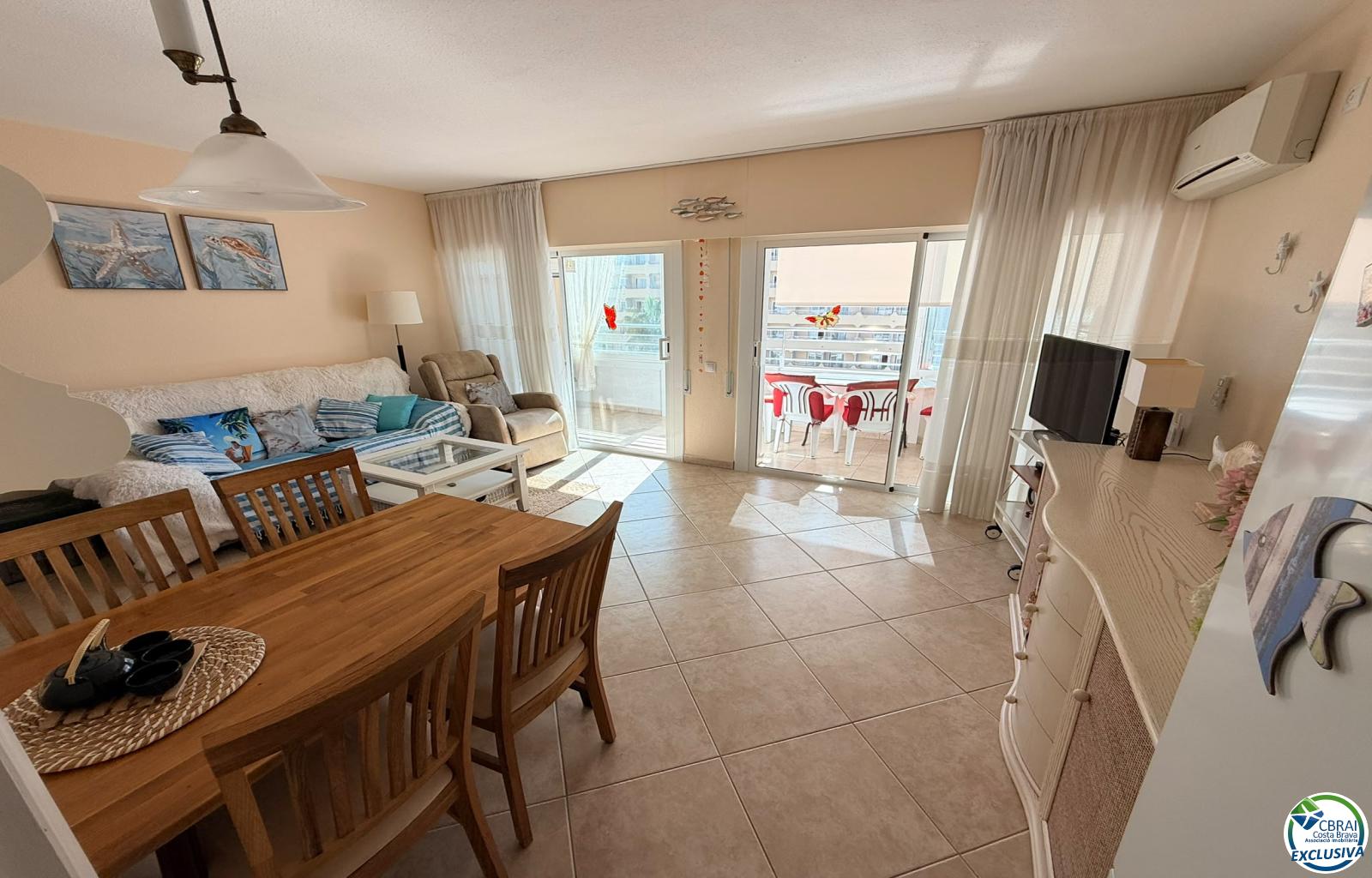 Seafront location, spectacular sea views and fully renovated - Santa Margarida - Ref. CBR6663 - photo 9