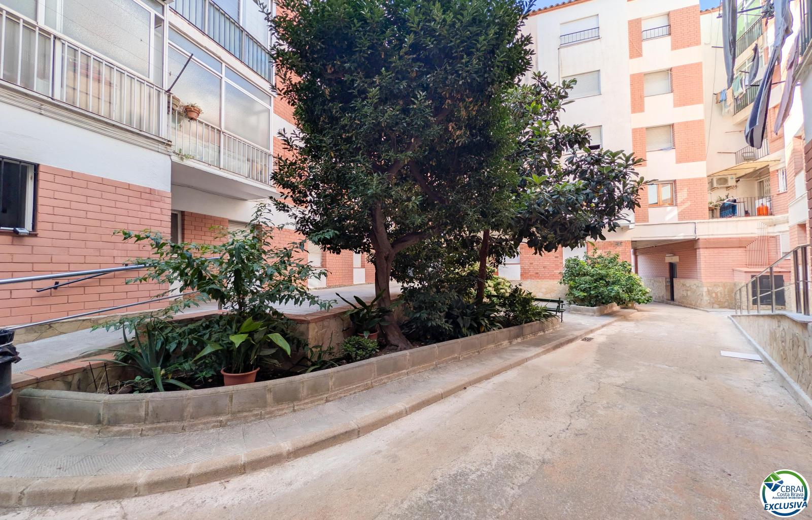 Renovated apartment with elevator, 500 m from the beach and next to the Renfe station - Portbou - Ref. CBR6611 - photo 18