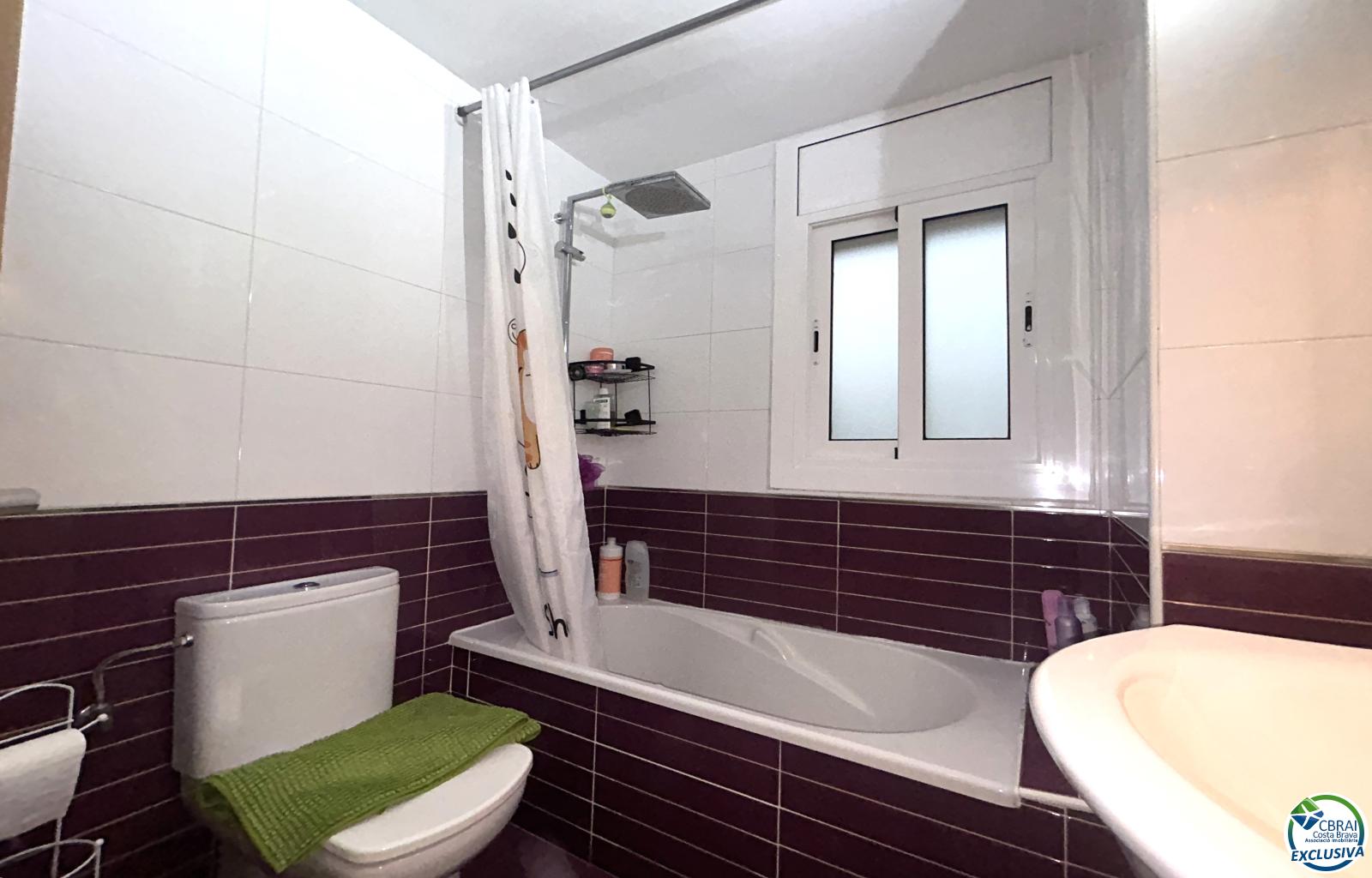 Renovated apartment in the center of Llançà, ready to move in - La Vila - Ref. CBR6673 - photo 11