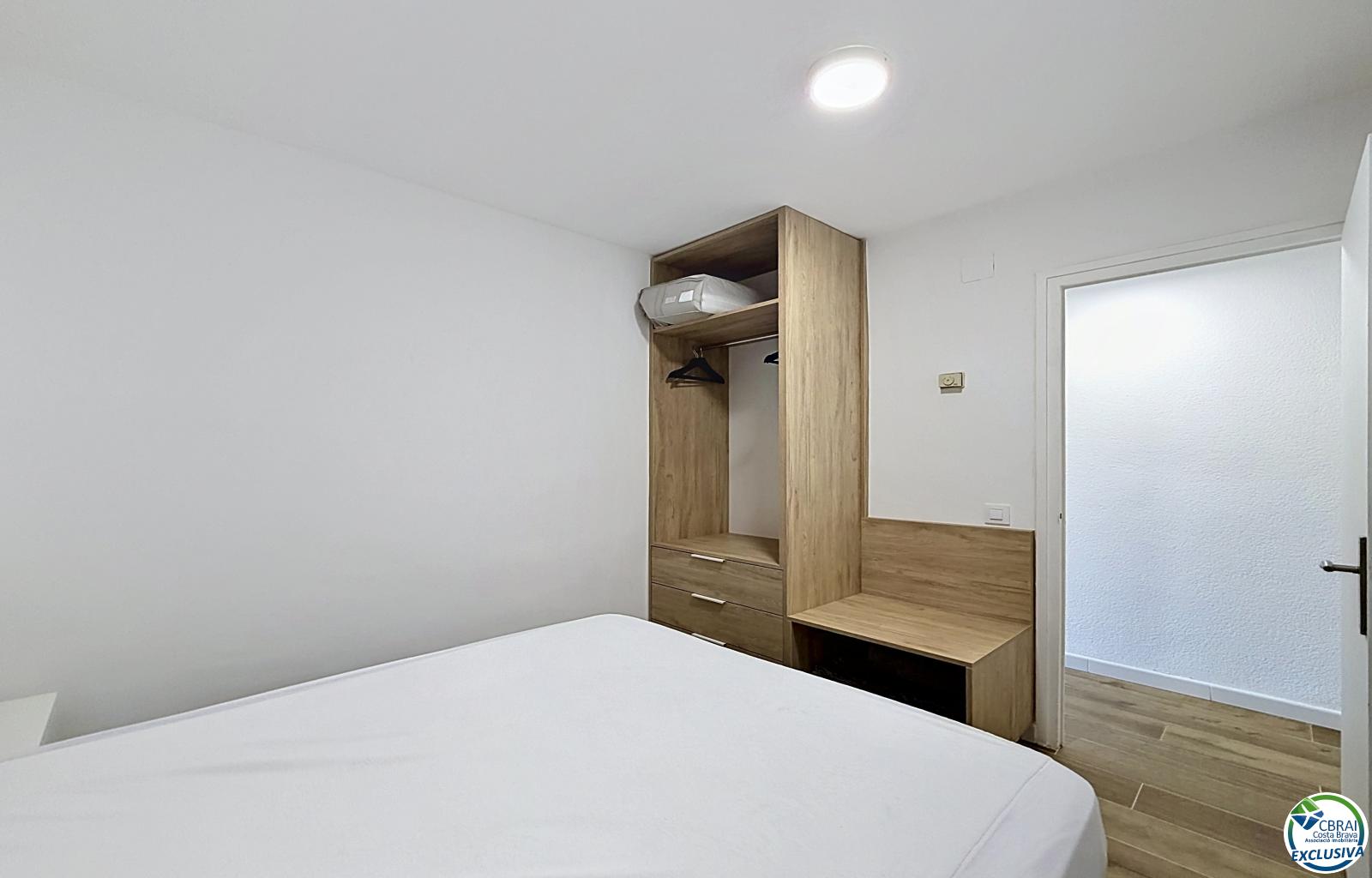 Renovated apartment with tourist license in the center of Rosas, 150m from the beach - Centre - Ref. CBR6548 - photo 13
