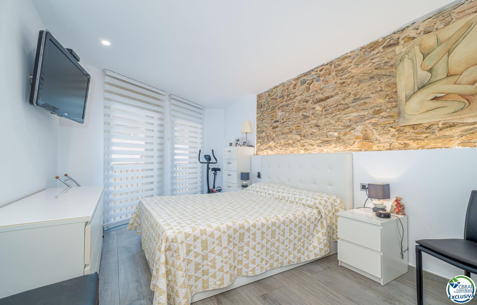 Magnificent Seafront Apartment - Centre - Ref. CBR5993 - photo 22