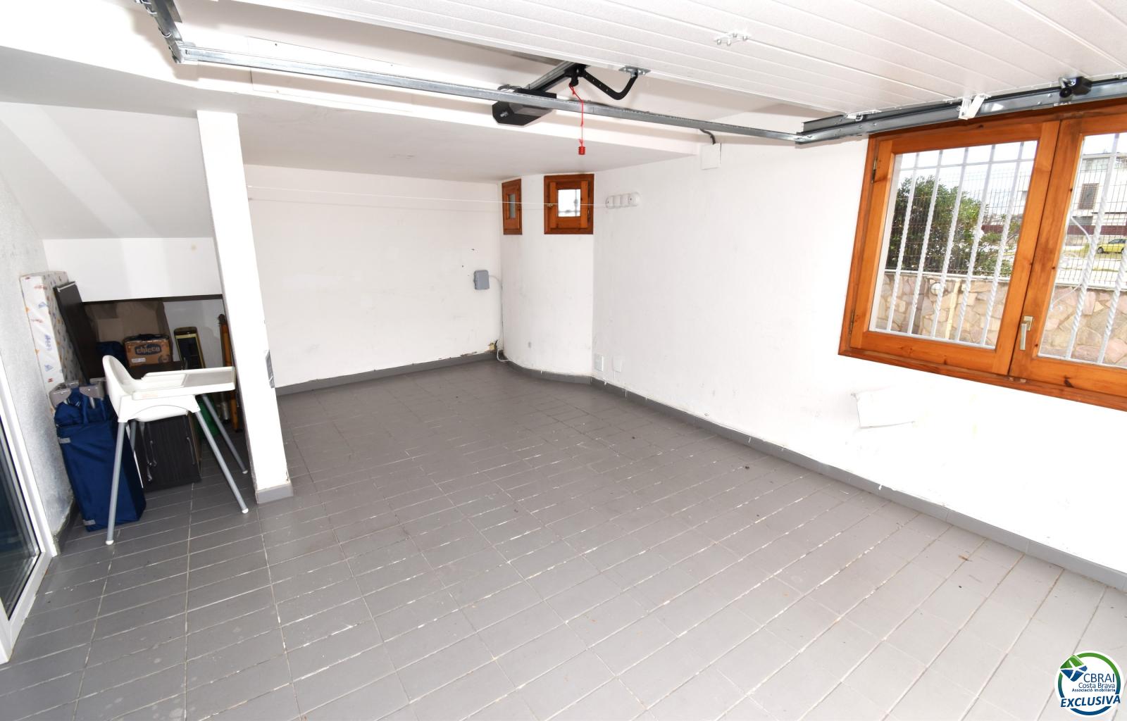 EMPURIABRAVA: Exclusive complex of six houses with moorings on the seafront for sale - Salins - Ref. CBR6609 - photo 10