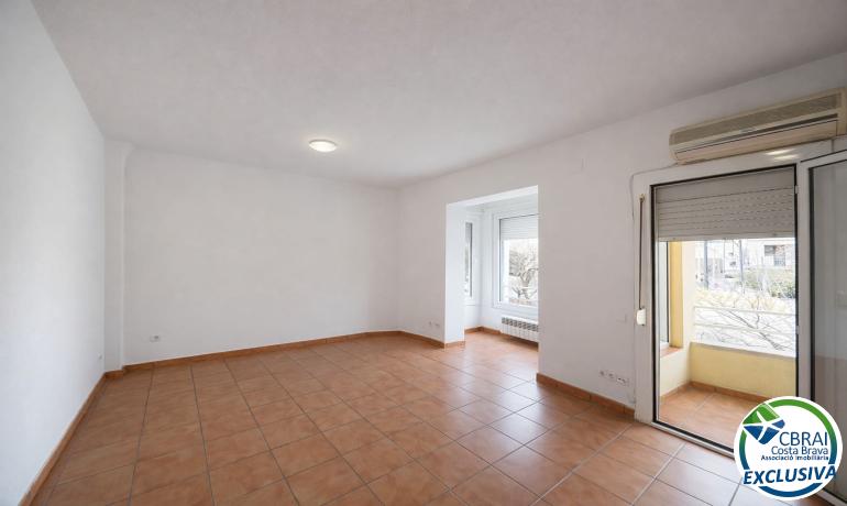 для продажиапартаменты Roses