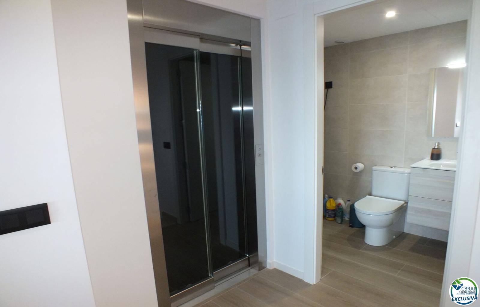 Maison à Roses, 3 chambres, 250 m² - Canyelles - Ref. CBR6645 - photo 12