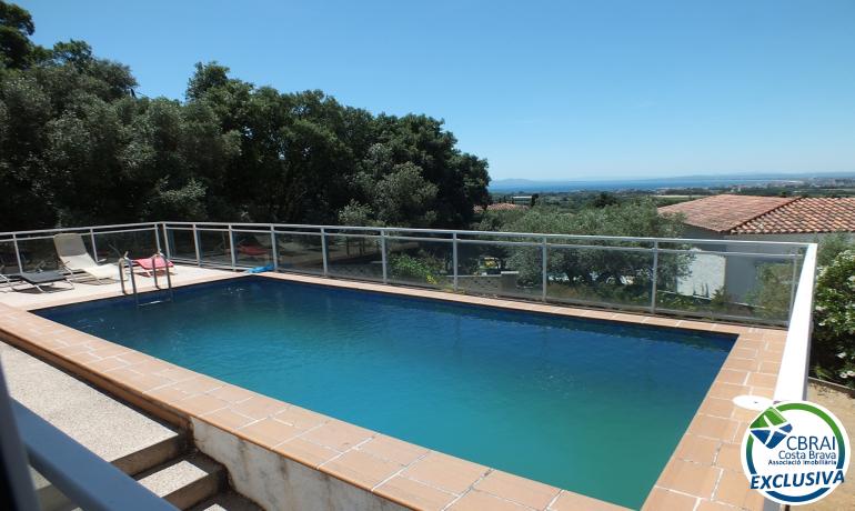 Venta de Casa Roses