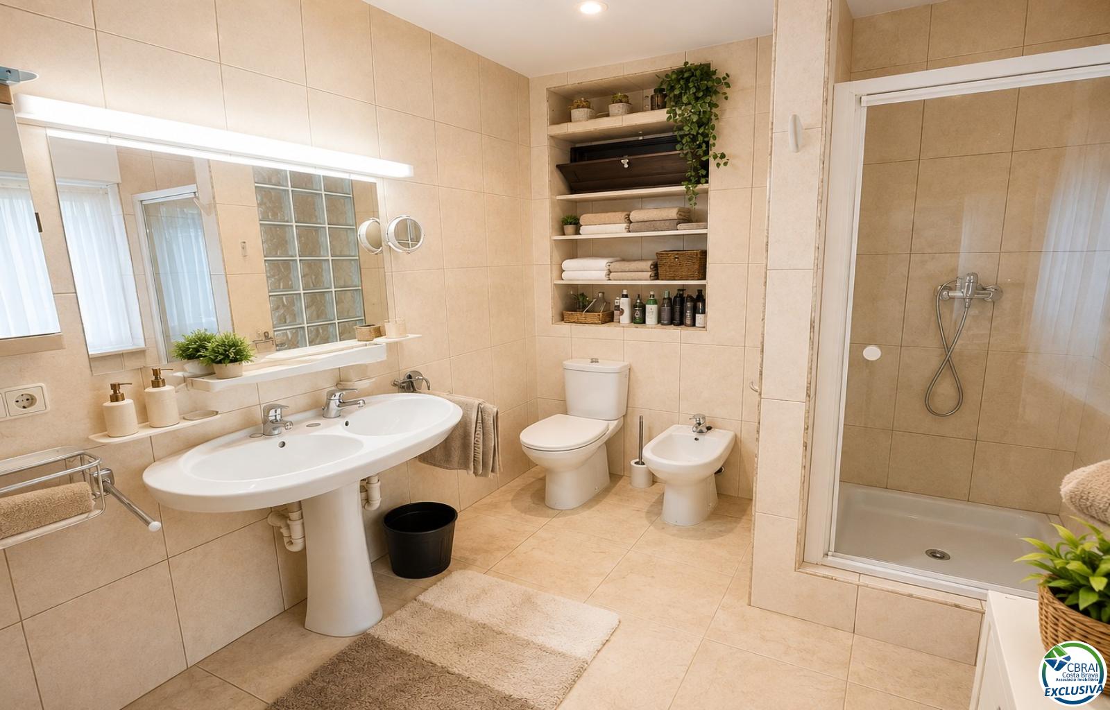 Villa de caractère, terrain de 500 m² et amarrage privé à Empuriabrava - Ebre - Ref. CBR6631 - photo 13