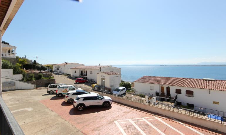 Encantador apartament amb vistes al mar a la zona del port de Roses