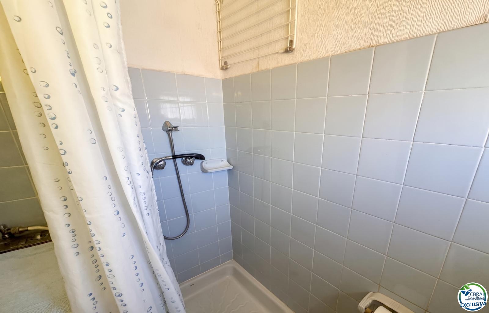 Studio with terrace 30 m from the beach — 4th floor, Salatar, Roses - Ref. CBR6594 - photo 10