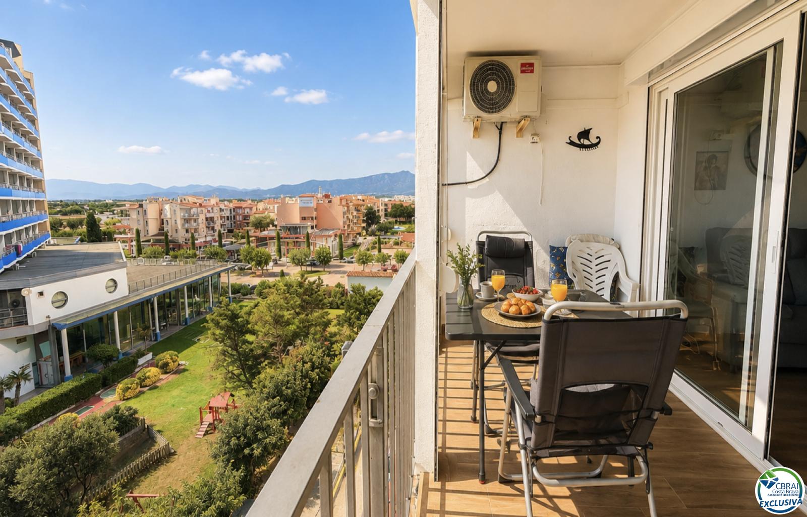 Fully renovated apartment just 100 metres from the beach Tourist licence - Muga - Ref. CBR6614 - photo 2