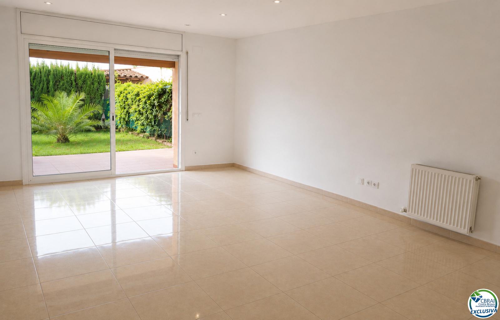 Beautiful house at the entrance of Empuriabrava. - Masnou - Ref. CBR6551 - photo 2