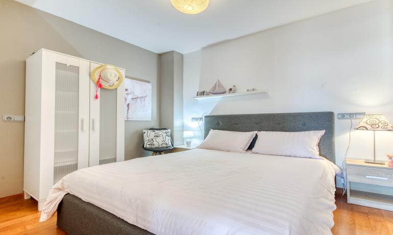 Charming apartment with sea views, just steps from the beach