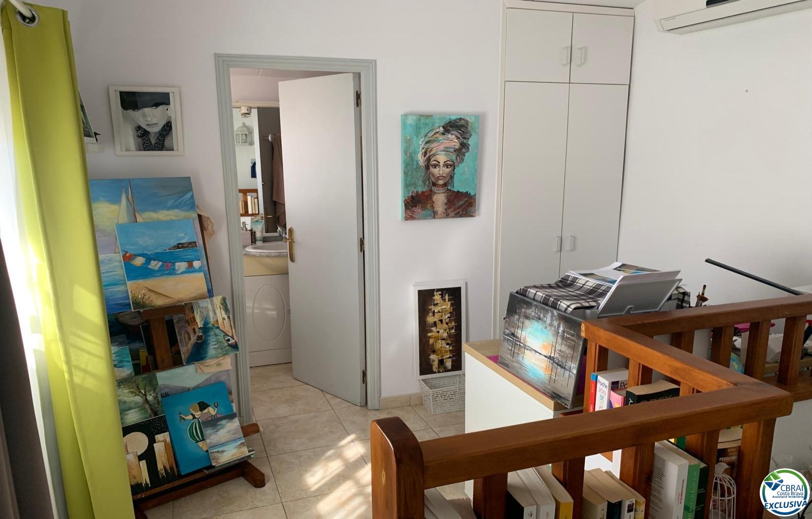 Beautiful 3 bedroom house with garden in Santa Margarita-Roses - Santa Margarida - Ref. CBR6417 - photo 29