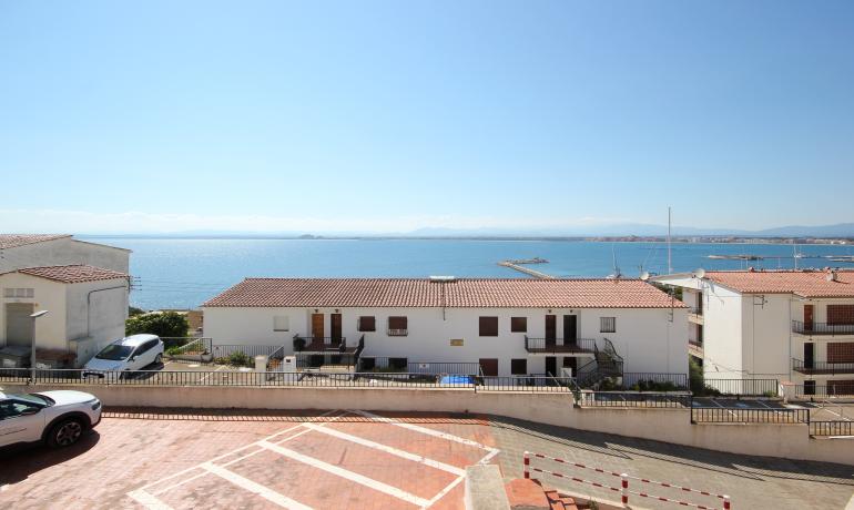 Encantador apartament amb vistes al mar a la zona del port de Roses