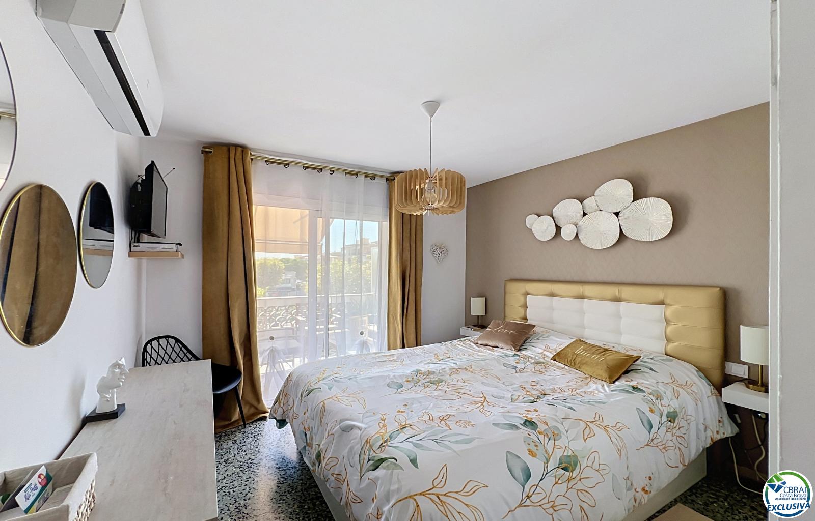 Reformed apartment with terrace at 150 m from the beach – Empuriabrava - Sant Mori - Ref. CBR6644 - photo 18