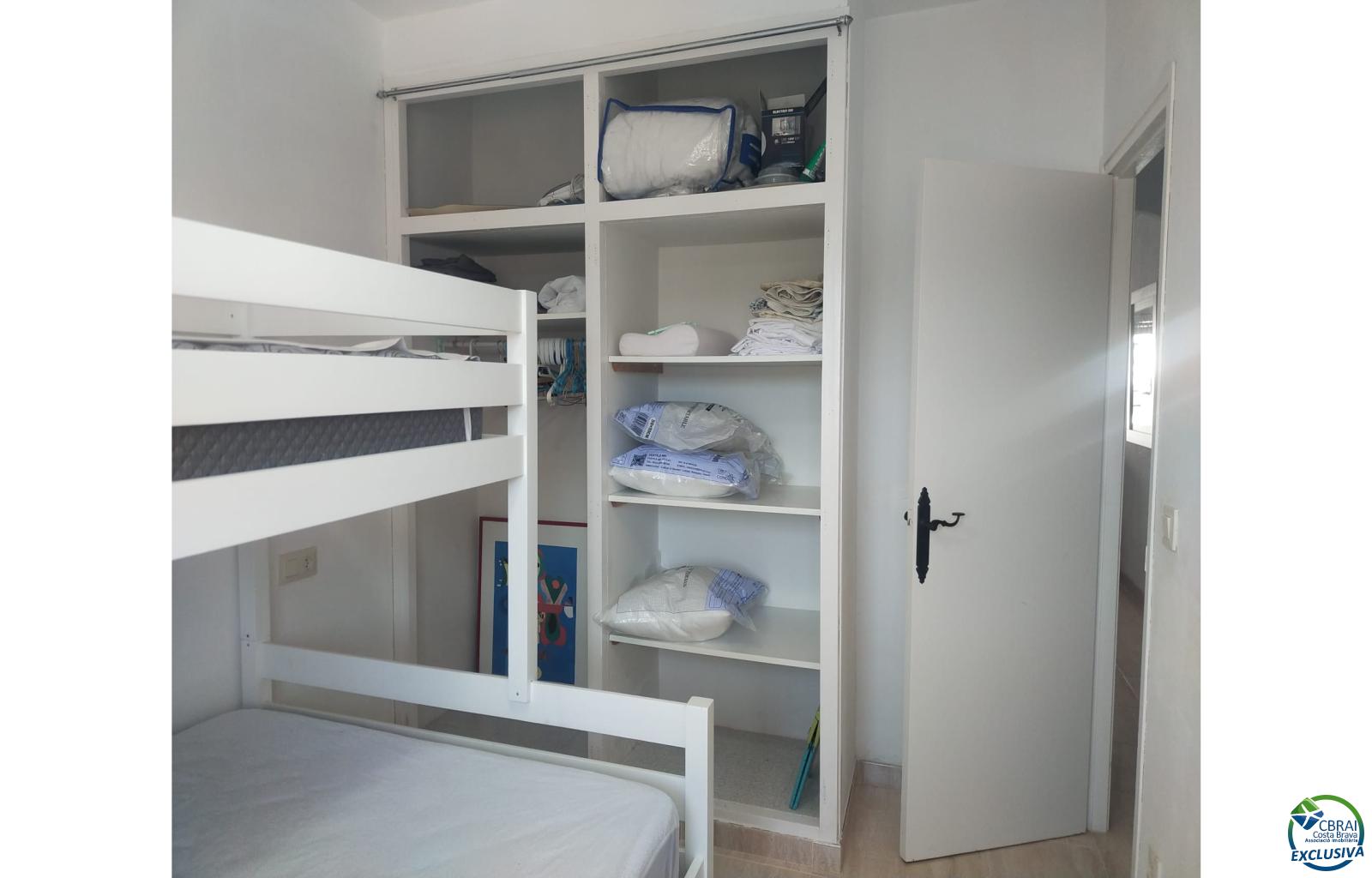 Pleasant apartment by Lake San Maurici, with lovely canal views, swimming pool and communal gardens. - Ref. CBR6660 - photo 6