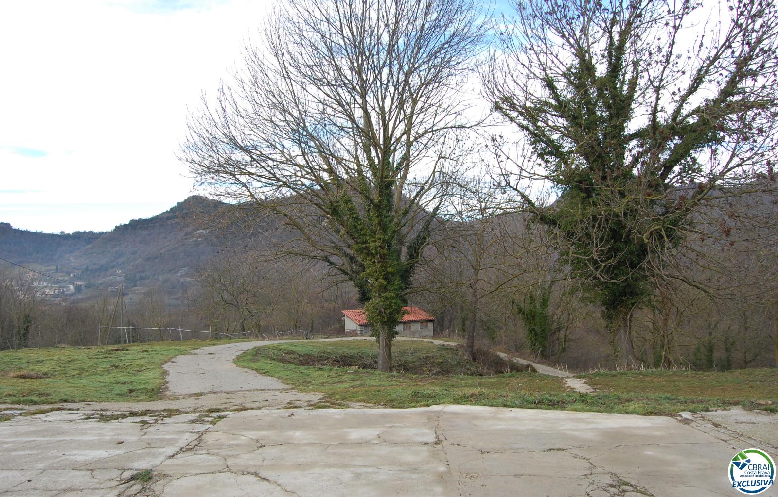 Magnificent livestock and forestry estate in Vidrà, 3.5 km from the village with a paved access road. It covers an area of ​​108 hectares. - Ref. CBR6381 - photo 16