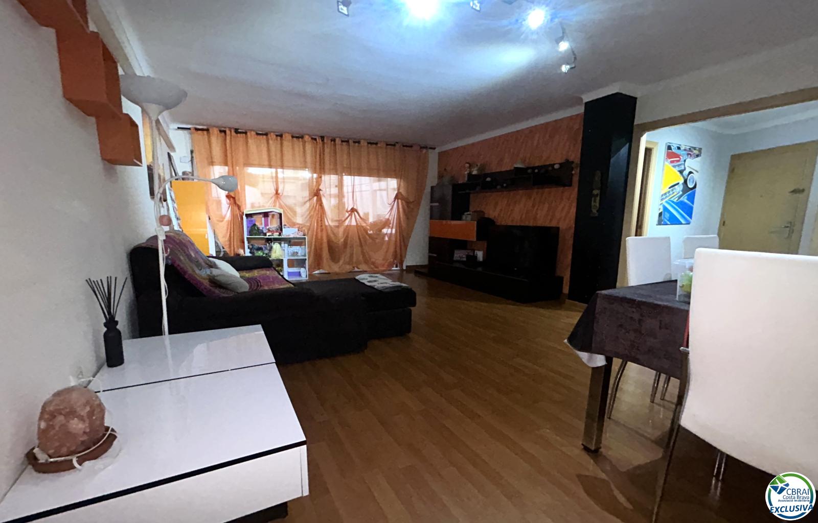 Renovated apartment in the center of Llançà, ready to move in - La Vila - Ref. CBR6673 - photo 8