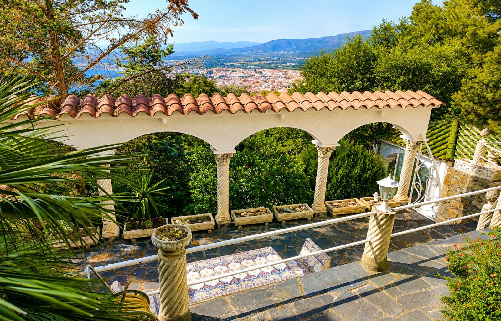 Villa Romántica – Romance, charm, tranquillity and exceptional views over Roses, the Mediterranean and the Pyrenees - Puig Rom - Ref. CBR6617 - photo 24