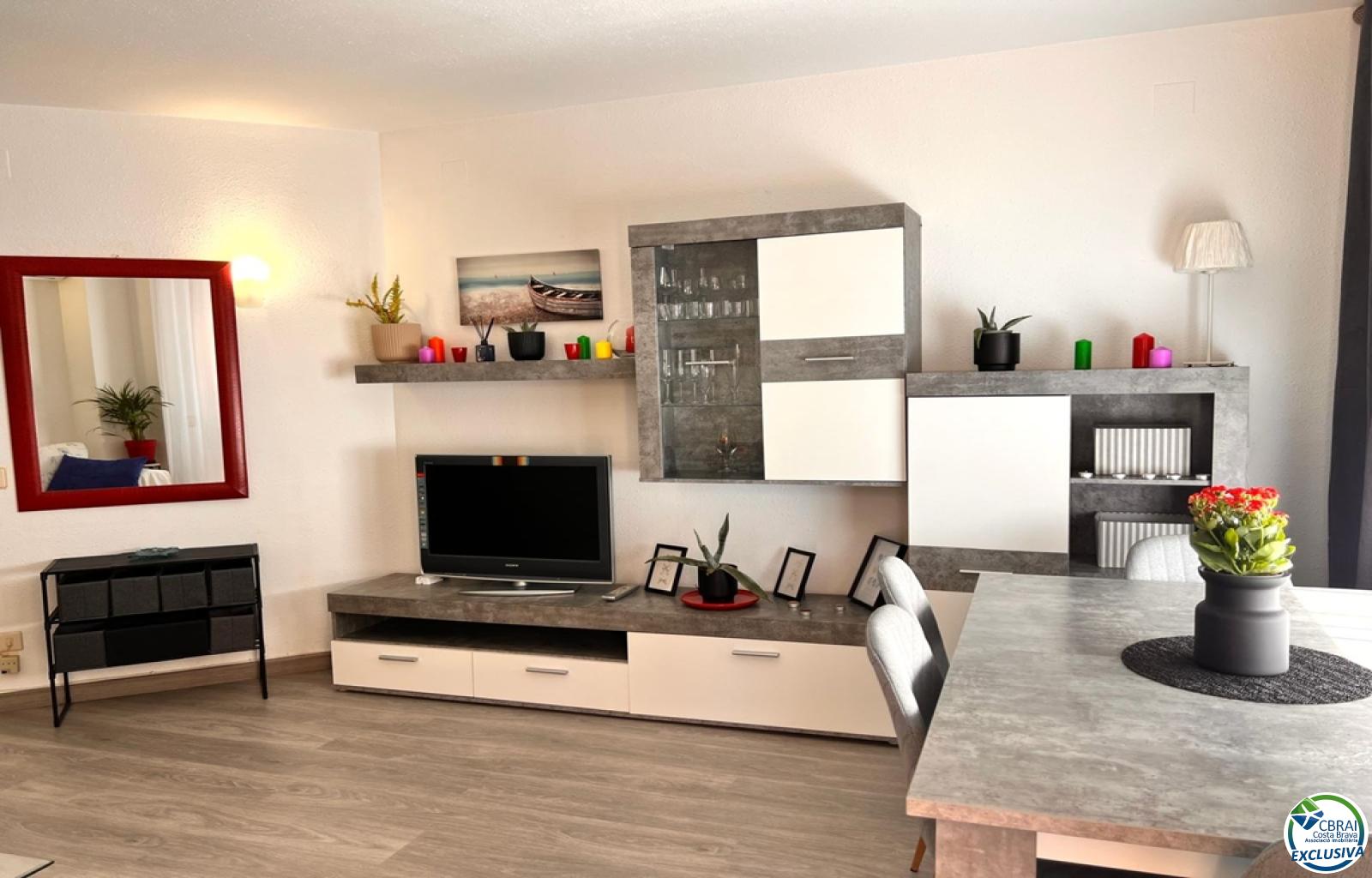 Renovated apartment with large terrace and side view of the canal - Port Banyuls - Ref. CBR6555