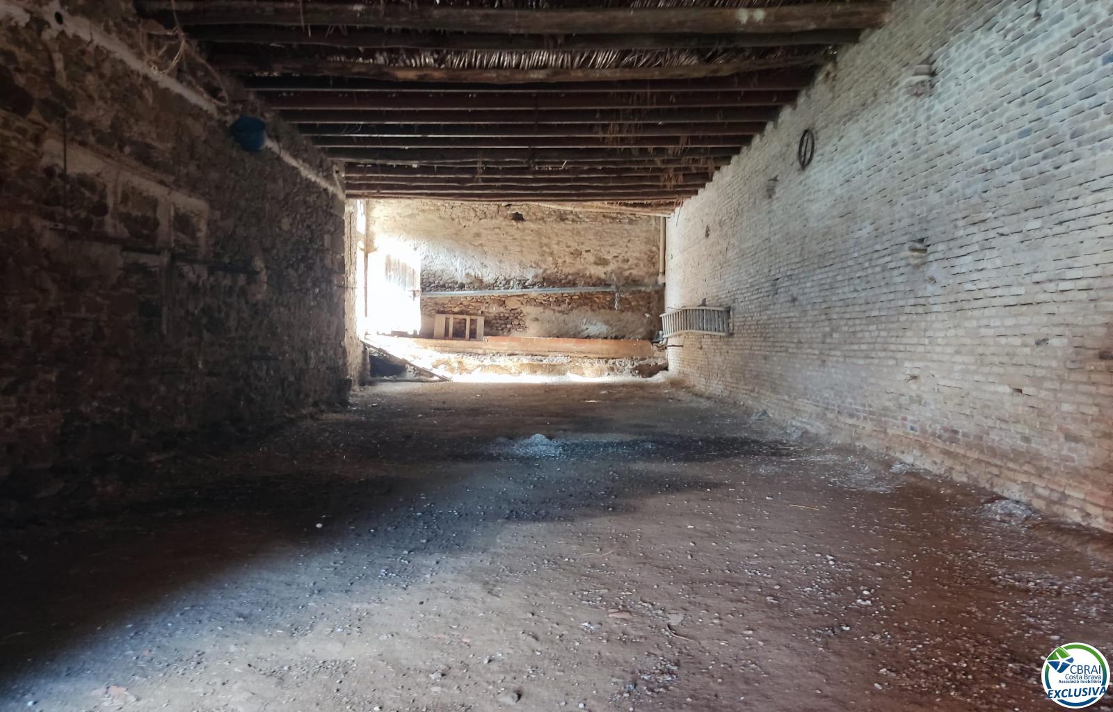 Urban Residential Warehouse in Vilanova de la Muga. - Ref. CBR6380 - photo 5