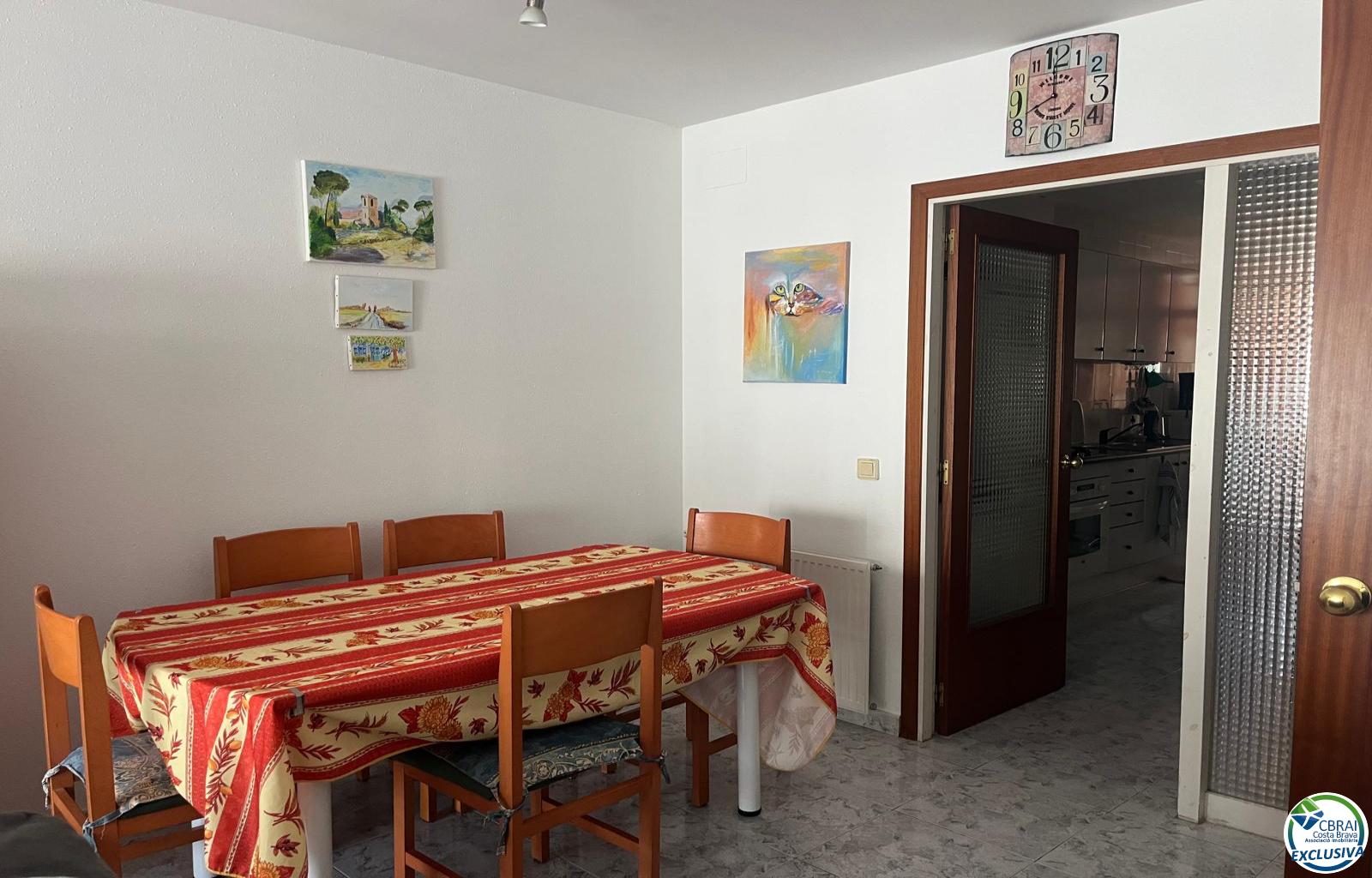 Large apartment in the center of Roses with elevator. - Centre - Ref. CBR6552