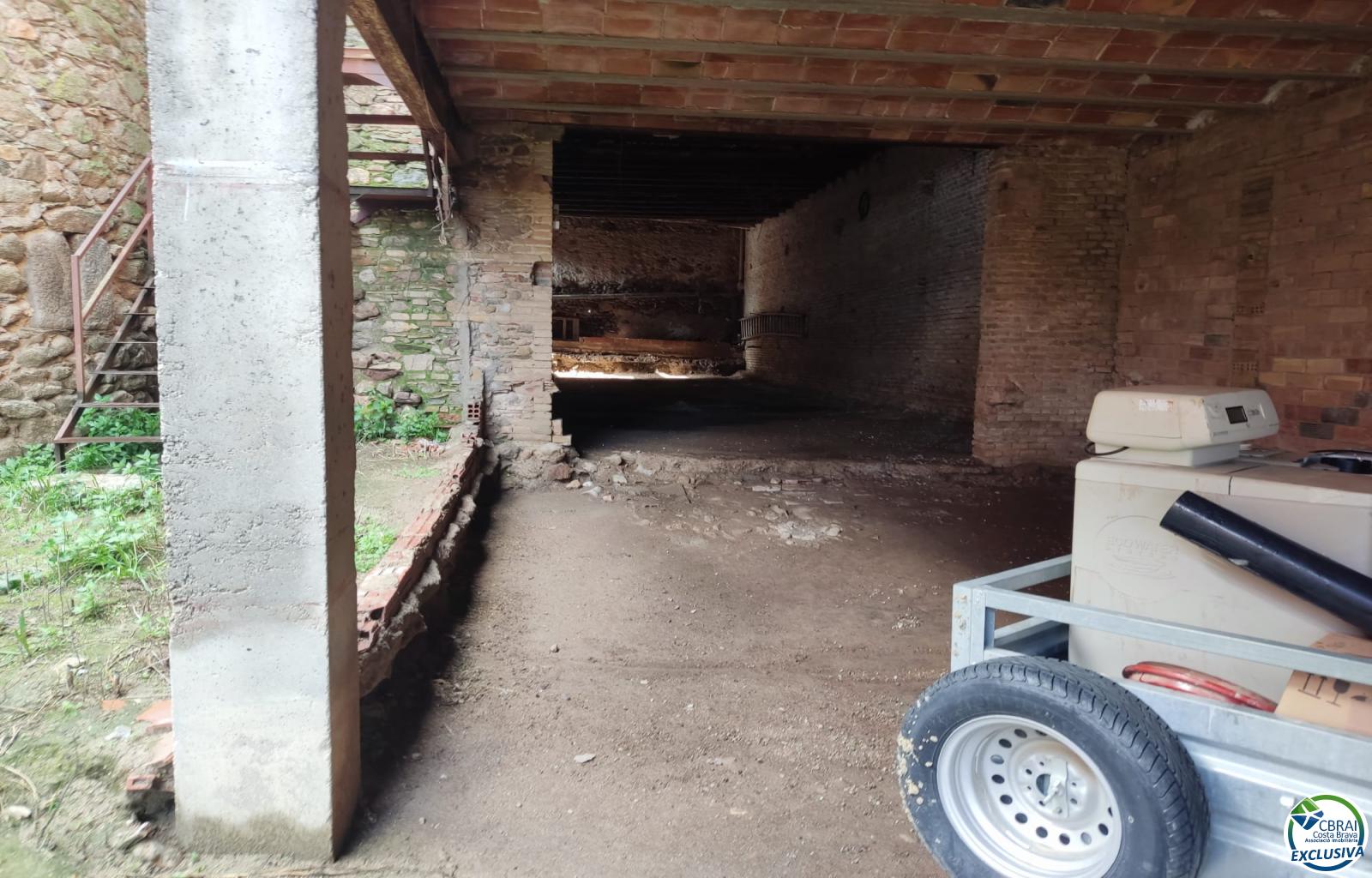 Urban Residential Warehouse in Vilanova de la Muga. - Ref. CBR6380 - photo 17