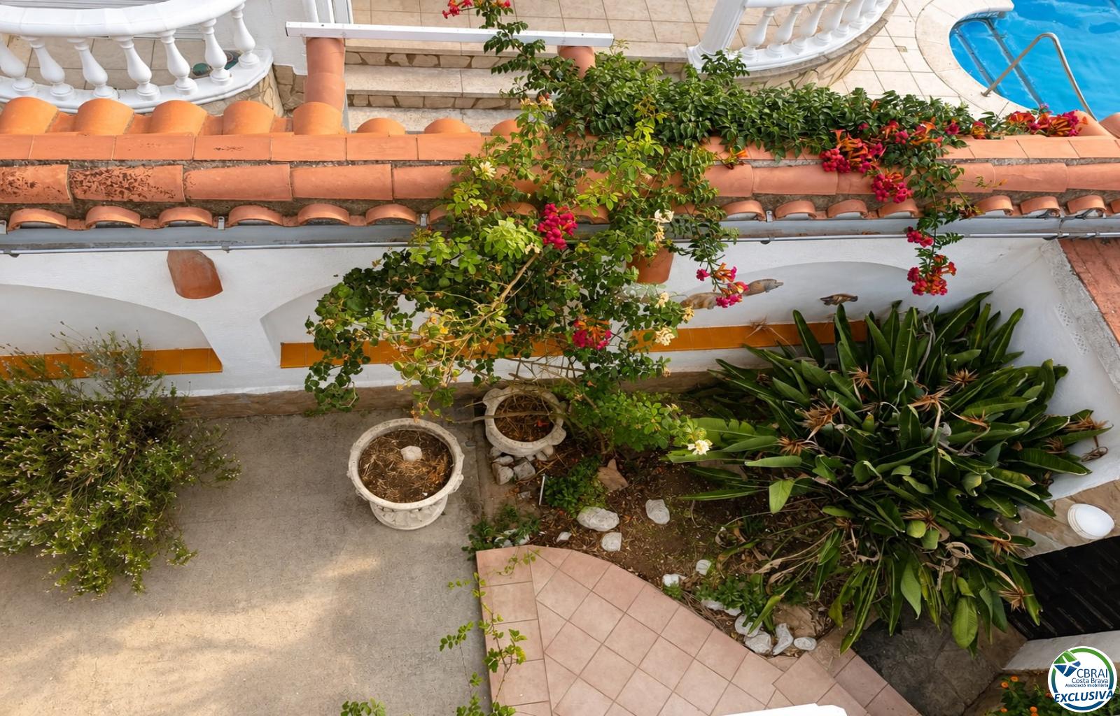 Villa de caractère, terrain de 500 m² et amarrage privé à Empuriabrava - Ebre - Ref. CBR6631 - photo 24