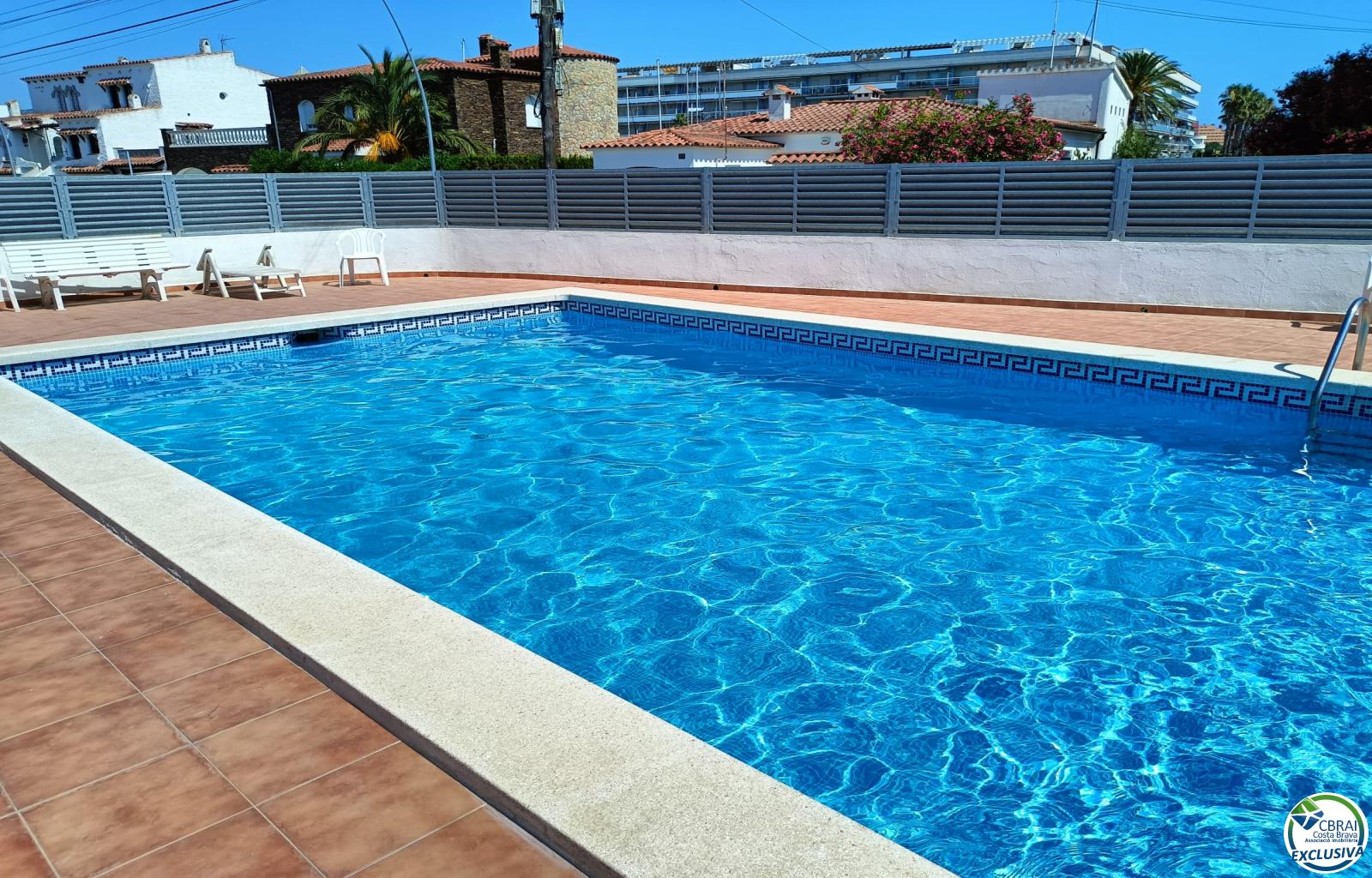 Beautiful 3 bedroom house with garden in Santa Margarita-Roses - Santa Margarida - Ref. CBR6417 - photo 39