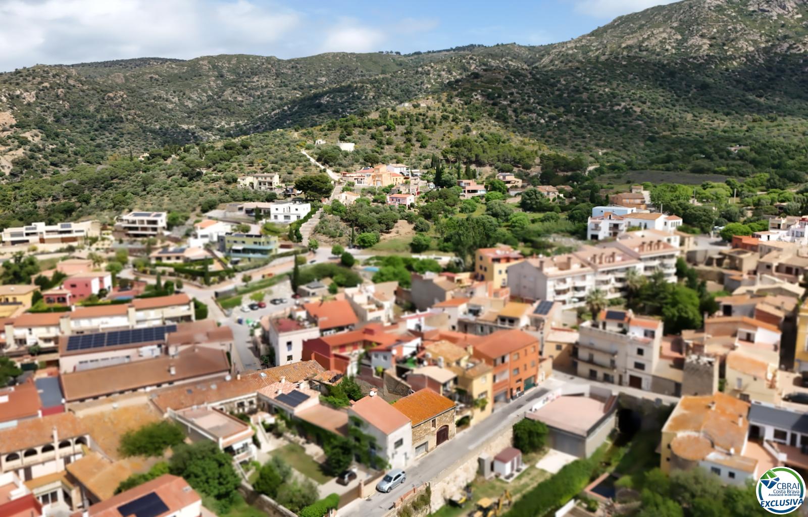 Authenticity and Potential: Village House with "Voltes Catalanes" in the Heart of Palau-saverdera - Centre - Ref. CBR6447 - photo 33