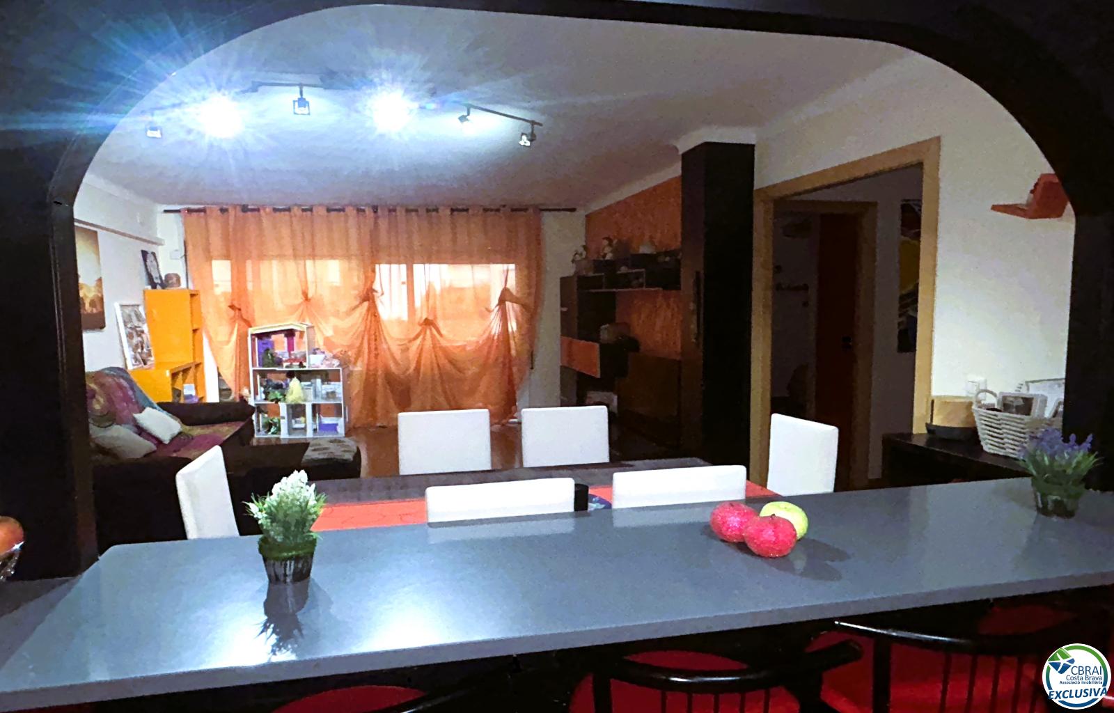 Renovated apartment in the center of Llançà, ready to move in - La Vila - Ref. CBR6673