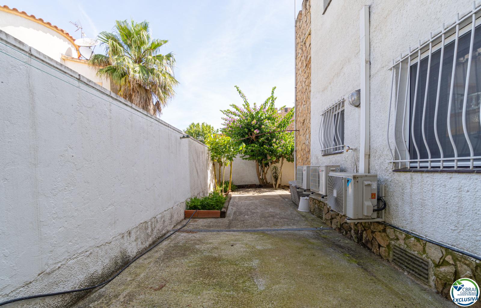 Stunning renovated house with pool in Empuriabrava - Peni - Ref. CBR6547 - photo 43