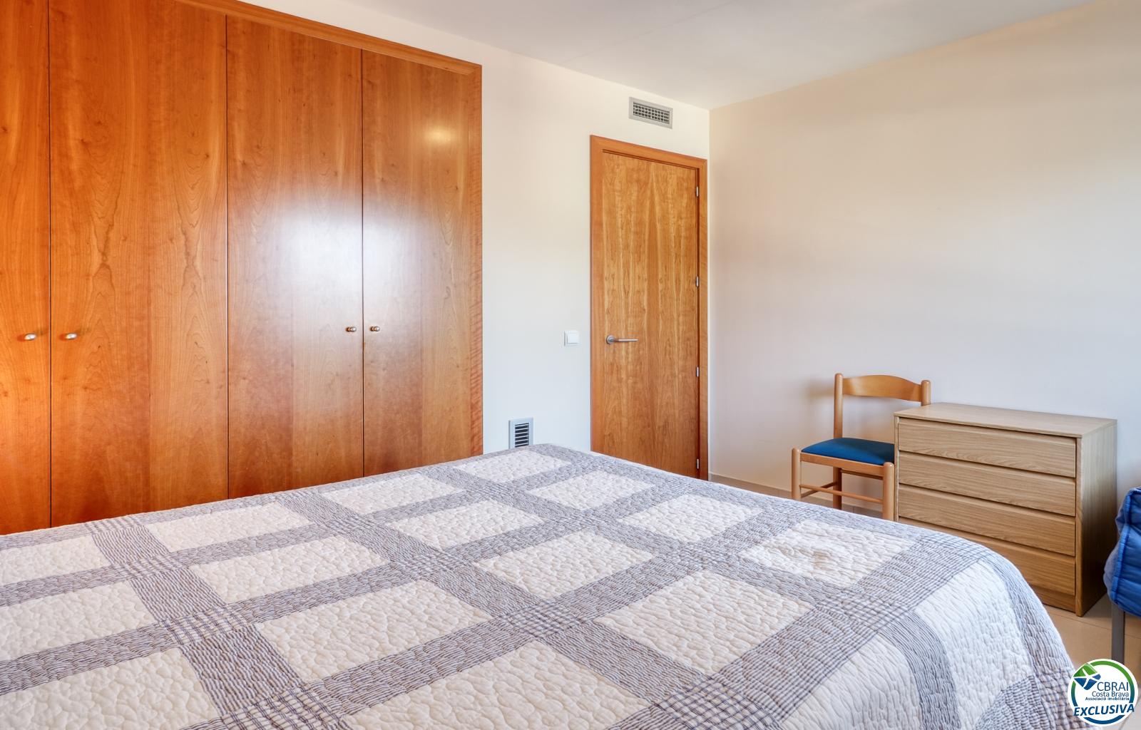 For sale: High-standard apartment in Roses 50 m from the sea - Salatà - Ref. CBR6685 - photo 18