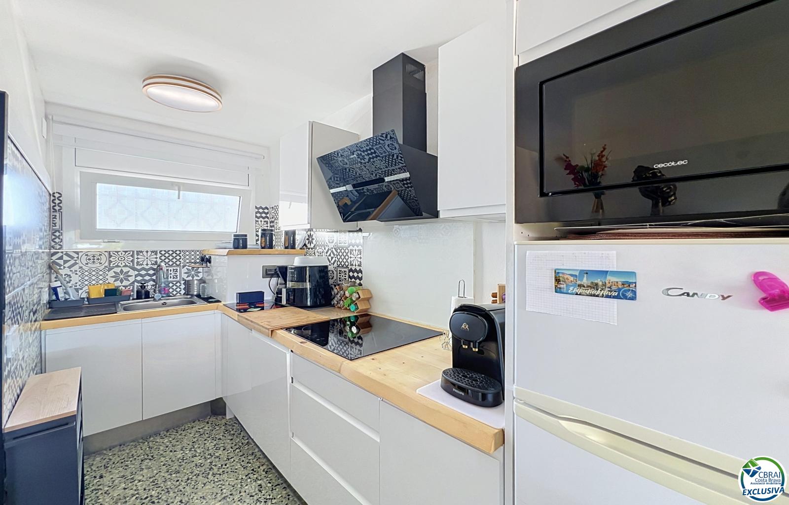 Reformed apartment with terrace at 150 m from the beach – Empuriabrava - Sant Mori - Ref. CBR6644 - photo 11