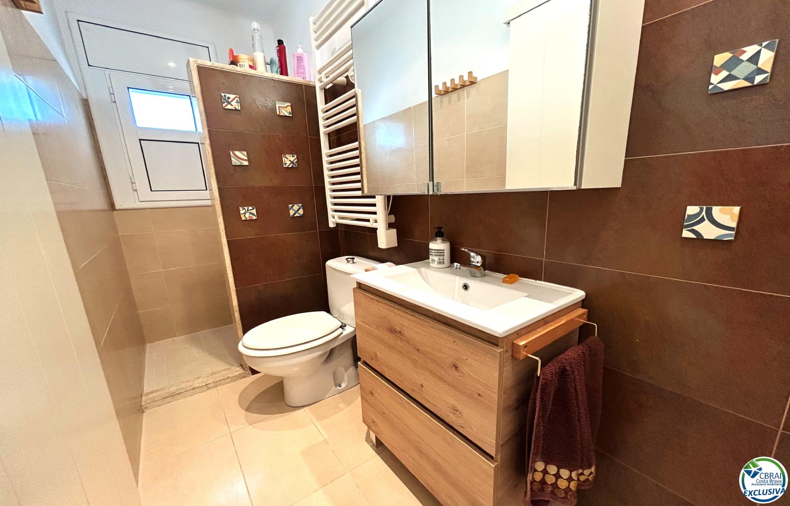 Cozy Renovated Apartment in El Port de Llançà - Ref. CBR6448 - photo 13