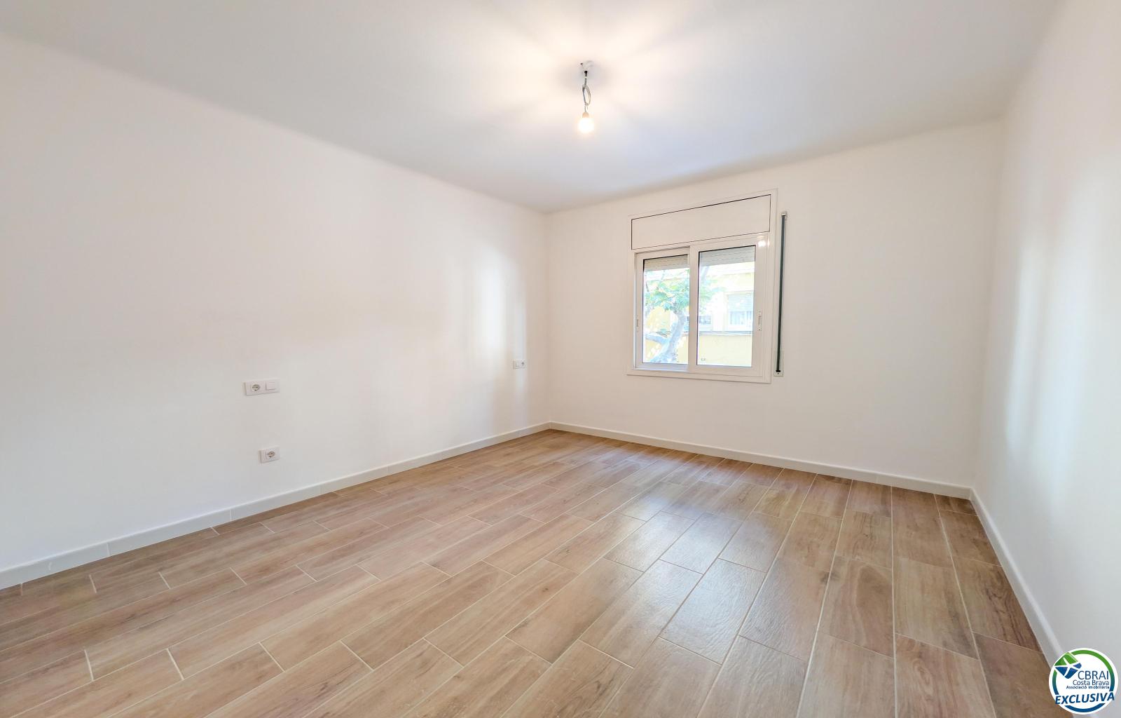 Renovated apartment with elevator, 500 m from the beach and next to the Renfe station - Portbou - Ref. CBR6611 - photo 6