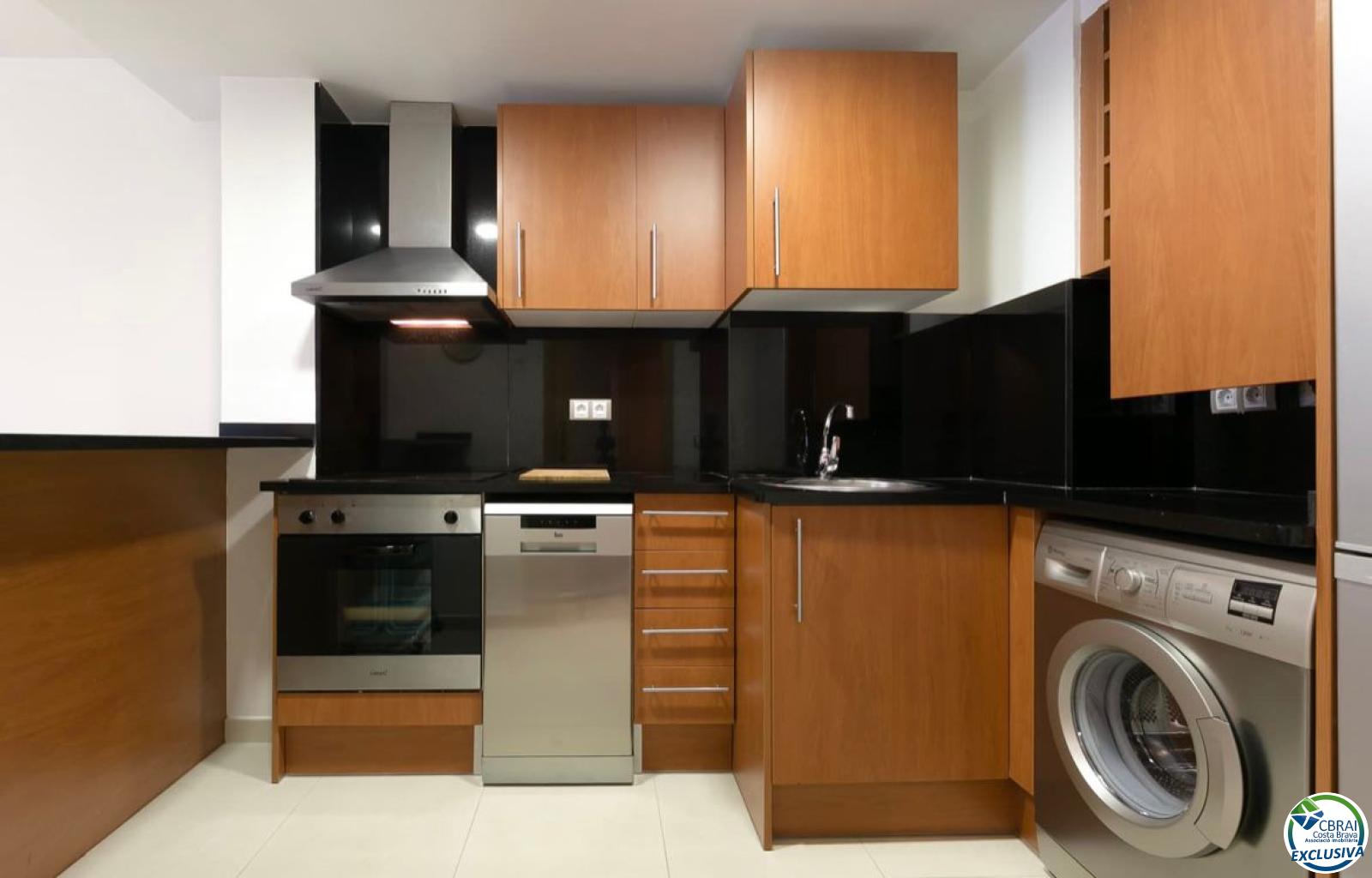 Apartment in Roses with tourist license - Centre - Ref. CBR6410 - photo 13
