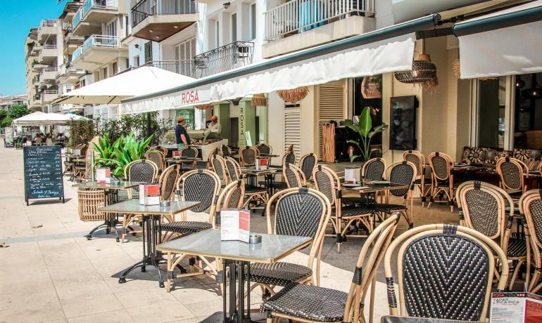 Local commercial - Roses