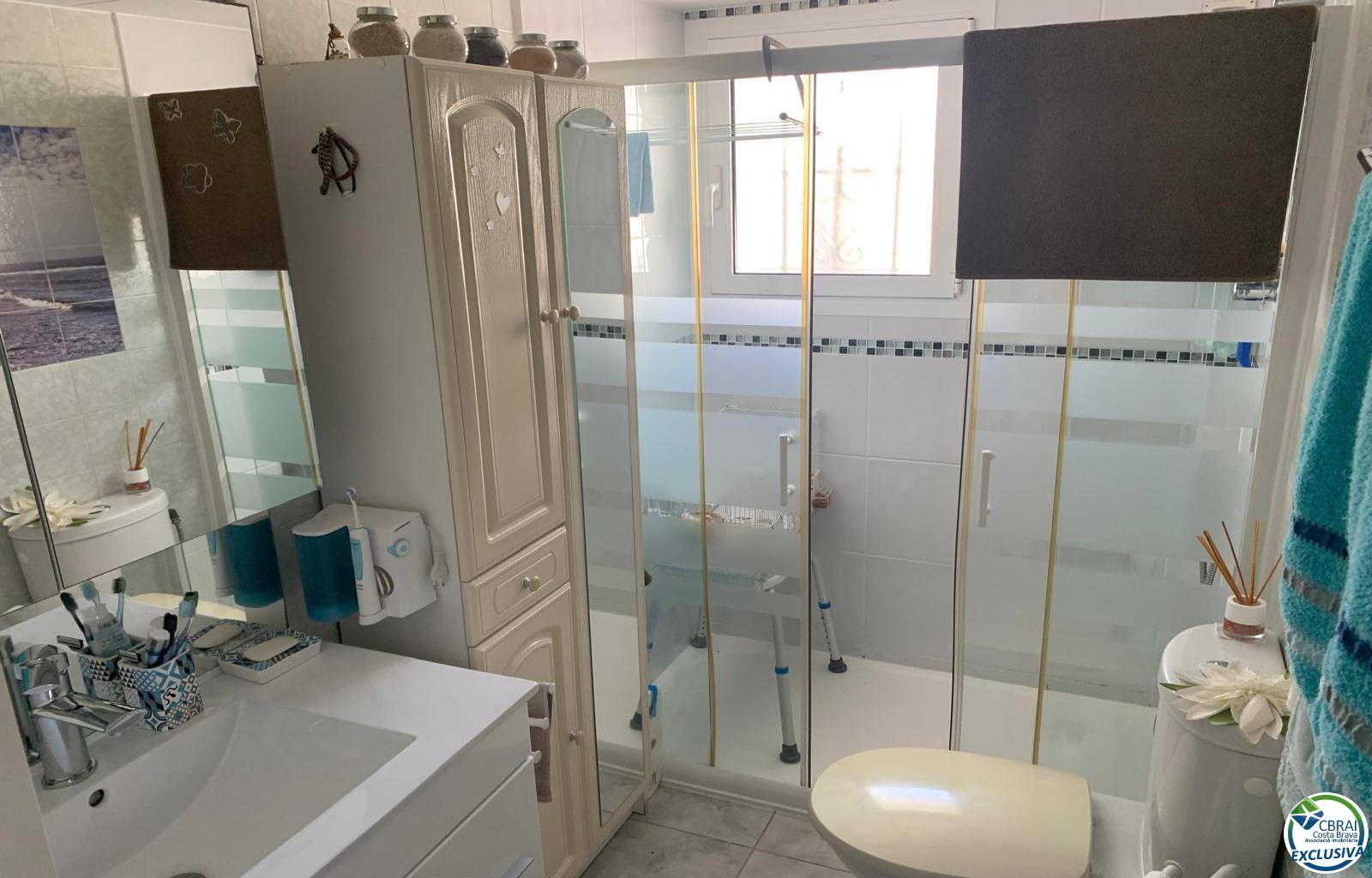 Beautiful 3 bedroom house with garden in Santa Margarita-Roses - Santa Margarida - Ref. CBR6417 - photo 27
