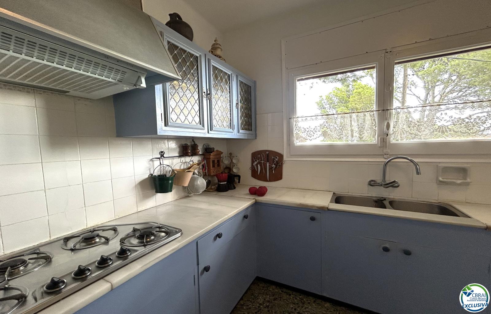 House in Llançà with a tourist license, sea views, and just a few meters from the beach. - Grifeu - Ref. CBR6637 - photo 22