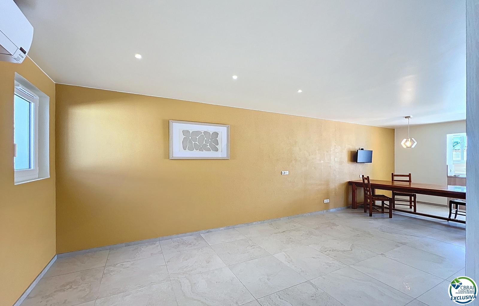 Renovated house with 5 bedrooms and tourist license in Empuriabrava, Peni area. - Ref. CBR6475 - photo 15